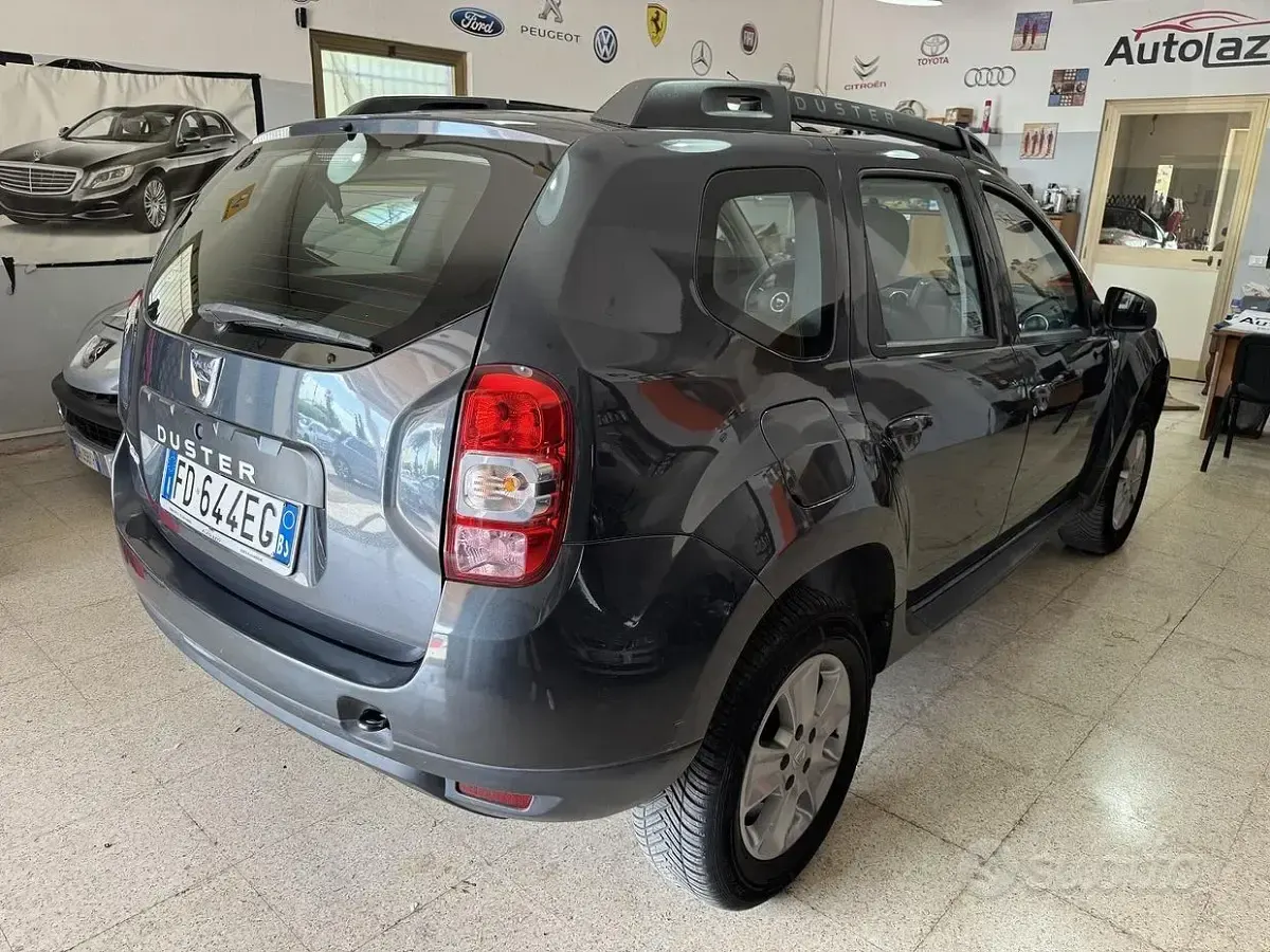 Usata Dacia Duster 109 CV (80 kW) 2016 Grigio SUV