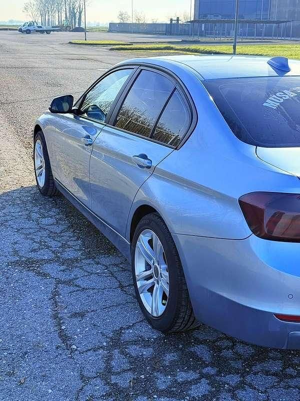 Usata BMW 320 184 CV (135 kW) 2013 Berlina