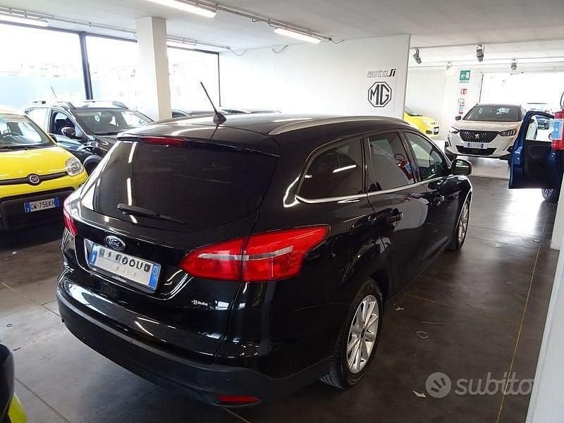 Usata Ford Focus Titanium 125 CV (91 kW) 2017 Nero Station wagon