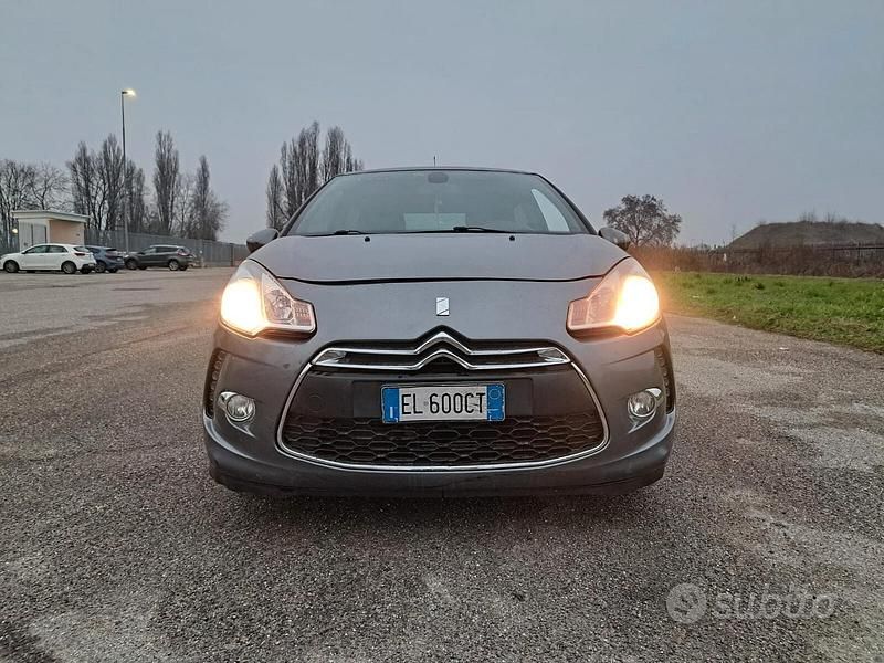 Usata DS Automobiles DS3 155 CV (114 kW) 2012 Grigio Coupé