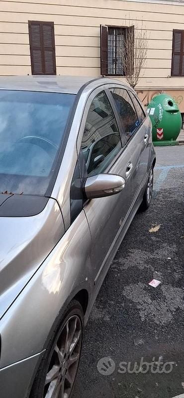 Usata Mercedes B200 2006 Grigio Monovolume