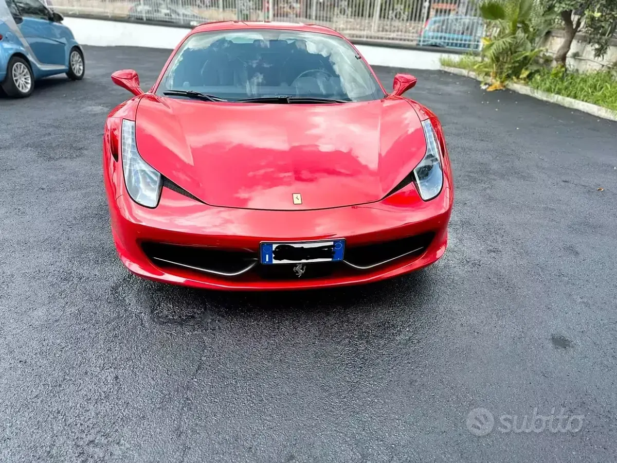 Usata Ferrari 458 566 CV (416 kW) 2011 Coupé