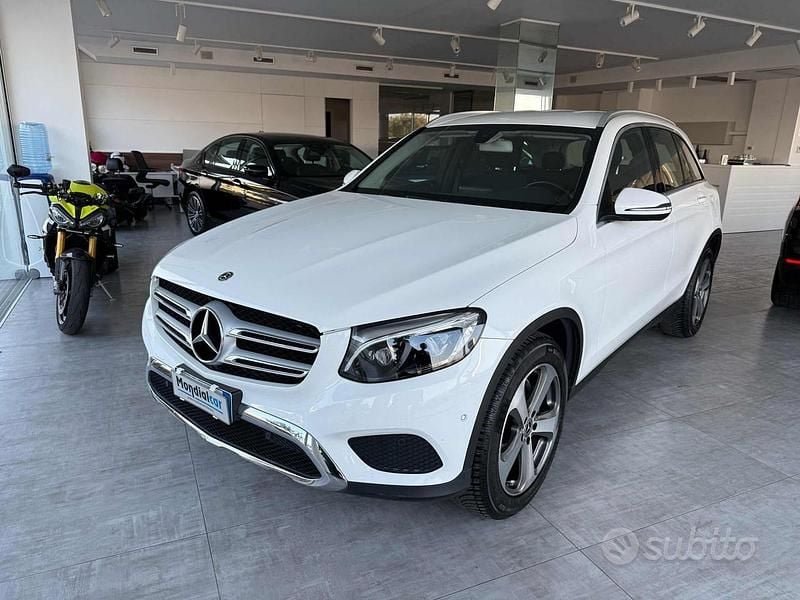Usata Mercedes GLC250 204 CV (150 kW) 2017 Bianco SUV