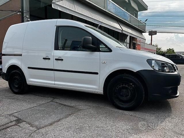 Usata VW Caddy 102 CV (75 kW) 2014 Bianco Monovolume