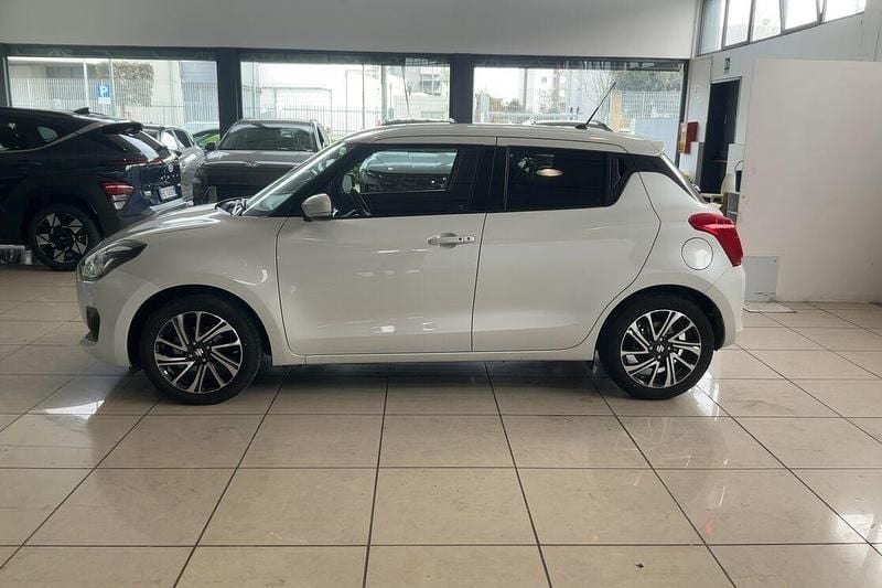 Usata Suzuki Swift 83 CV (61 kW) 2024 Bianco Utilitaria