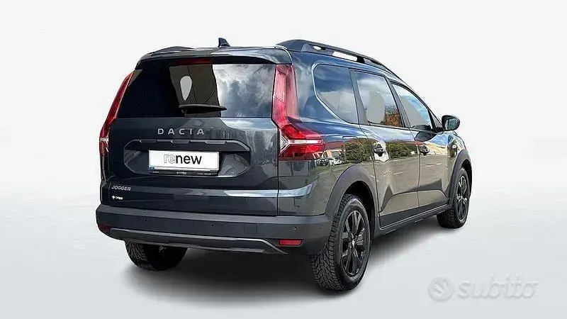 Usata Dacia Jogger Extreme 101 CV (74 kW) 2022 Grigio scuro Monovolume
