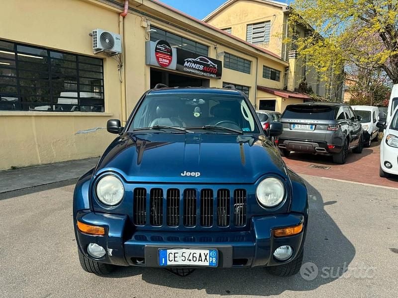 Usata Jeep Cherokee Limited 150 CV (110 kW) 2003 Blu SUV