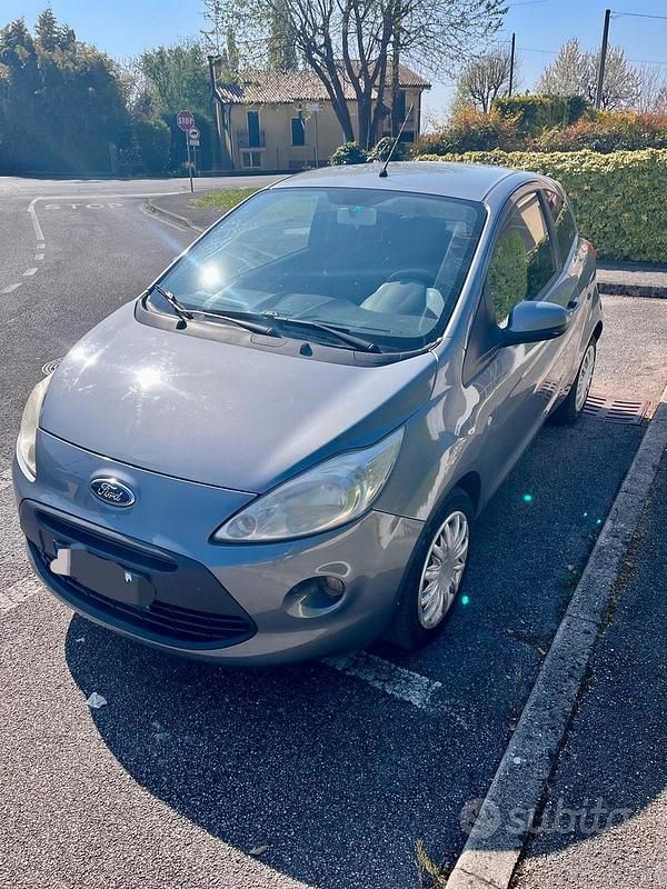 Usata Ford Ka 69 CV (50 kW) 2012 Grigio Utilitaria