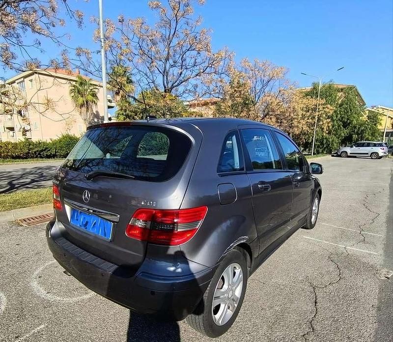 Usata Mercedes B180 Executive 109 CV (80 kW) 2011 Monovolume