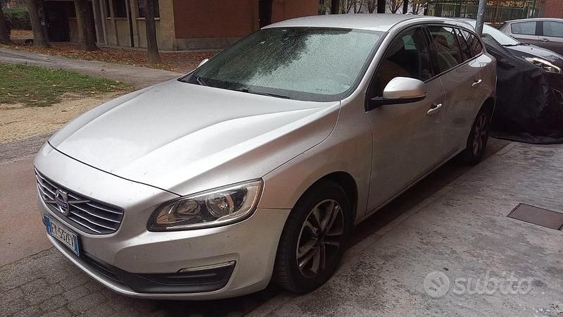 Usata Volvo V60 2015 Grigio Station wagon