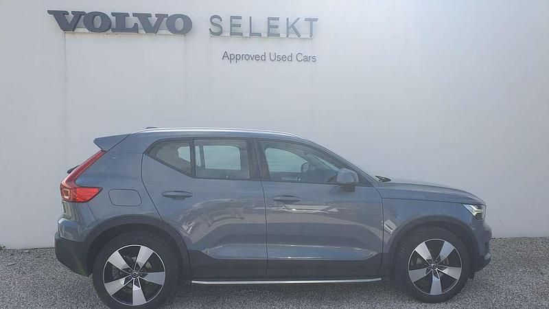 Usata Volvo XC40 Momentum 129 CV (94 kW) 2022 Grigio SUV