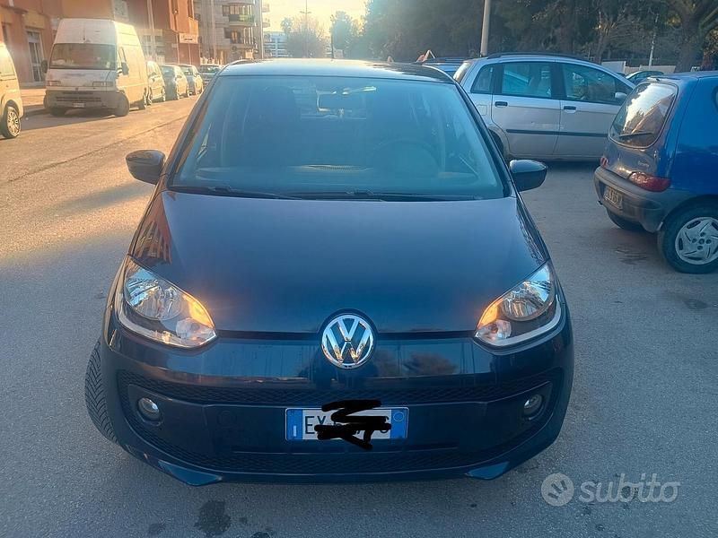 Usata VW up! Move 68 CV (50 kW) 2014 Blu Utilitaria
