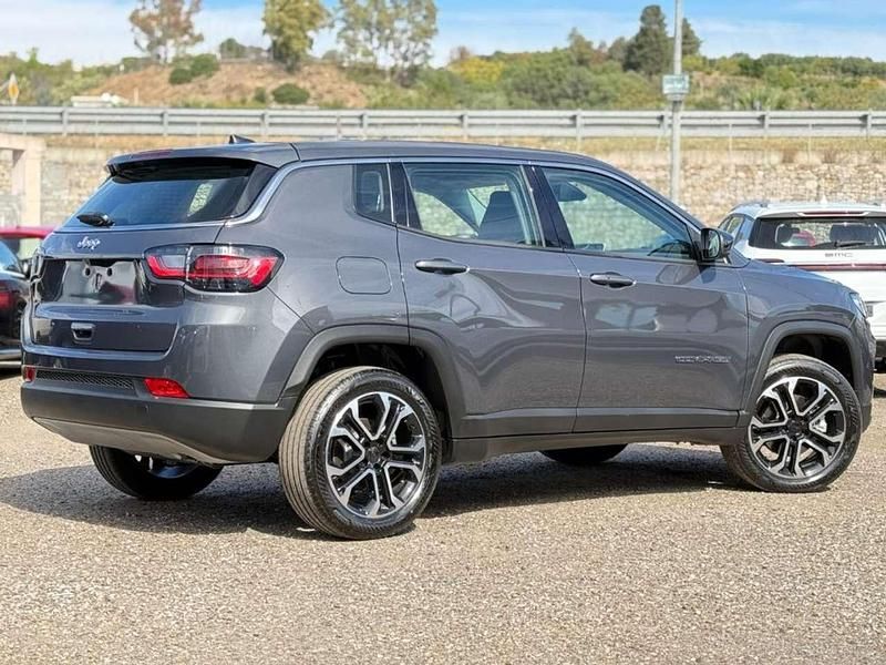 Nuova Jeep Compass Altitude 131 CV (96 kW) 2025 Grigio scuro SUV