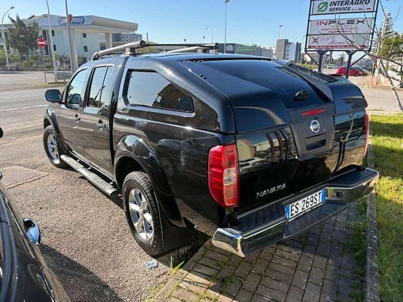 Usata Nissan Navara 190 CV (139 kW) 2013 Nero Pick-up
