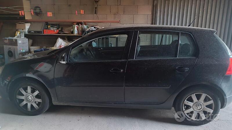 Usato 2008 VW Golf V 1.9 Diesel 105 CV (3.500 €)