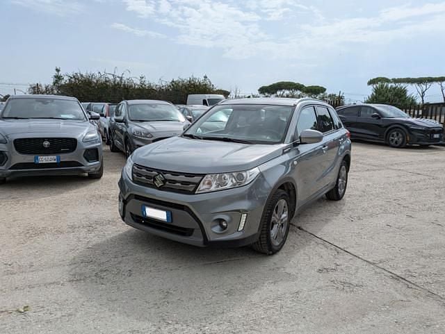 Grigio Usata 2016 Suzuki Vitara SUV | 12.900 € (Ottimo prezzo) - Immagine 1/4