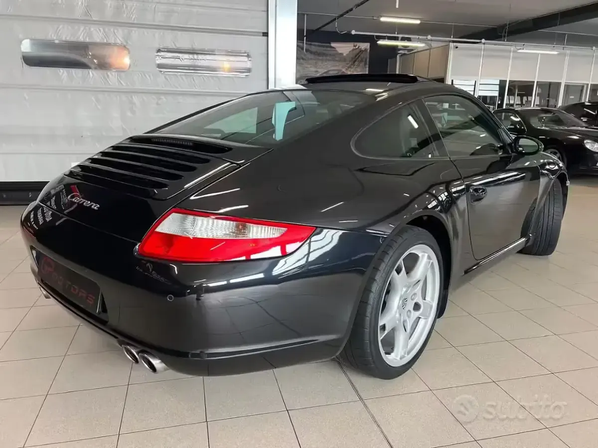 Usata Porsche 911 Carrera 325 CV (239 kW) 2005 Nero Coupé