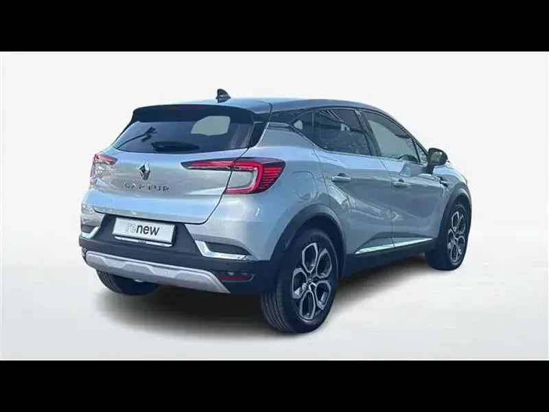 Usata Renault Captur Techno 100 CV (73 kW) 2023 Grigio SUV