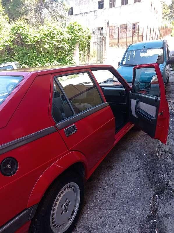Usata Alfa Romeo 75 185 CV (136 kW) 1990 Berlina