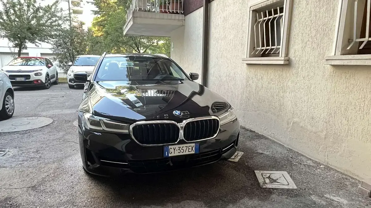 Usata BMW 520 190 CV (139 kW) 2021 Nero Berlina
