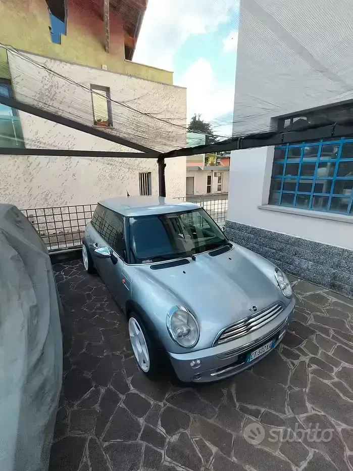 Usata Mini Cooper 90 CV (66 kW) 2005 Utilitaria