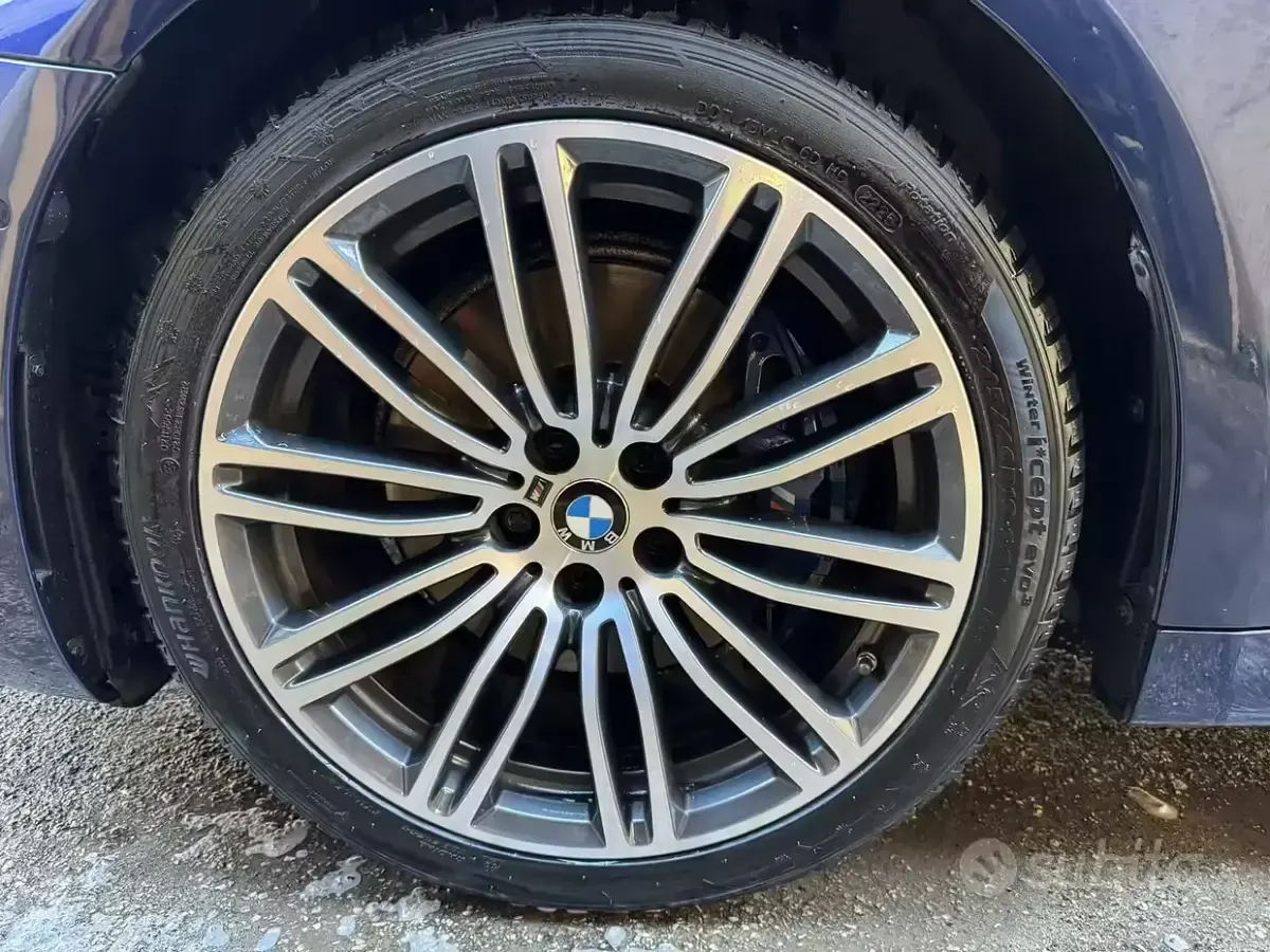 Usata BMW 530 M Sport 249 CV (183 kW) 2018 Blu Station wagon