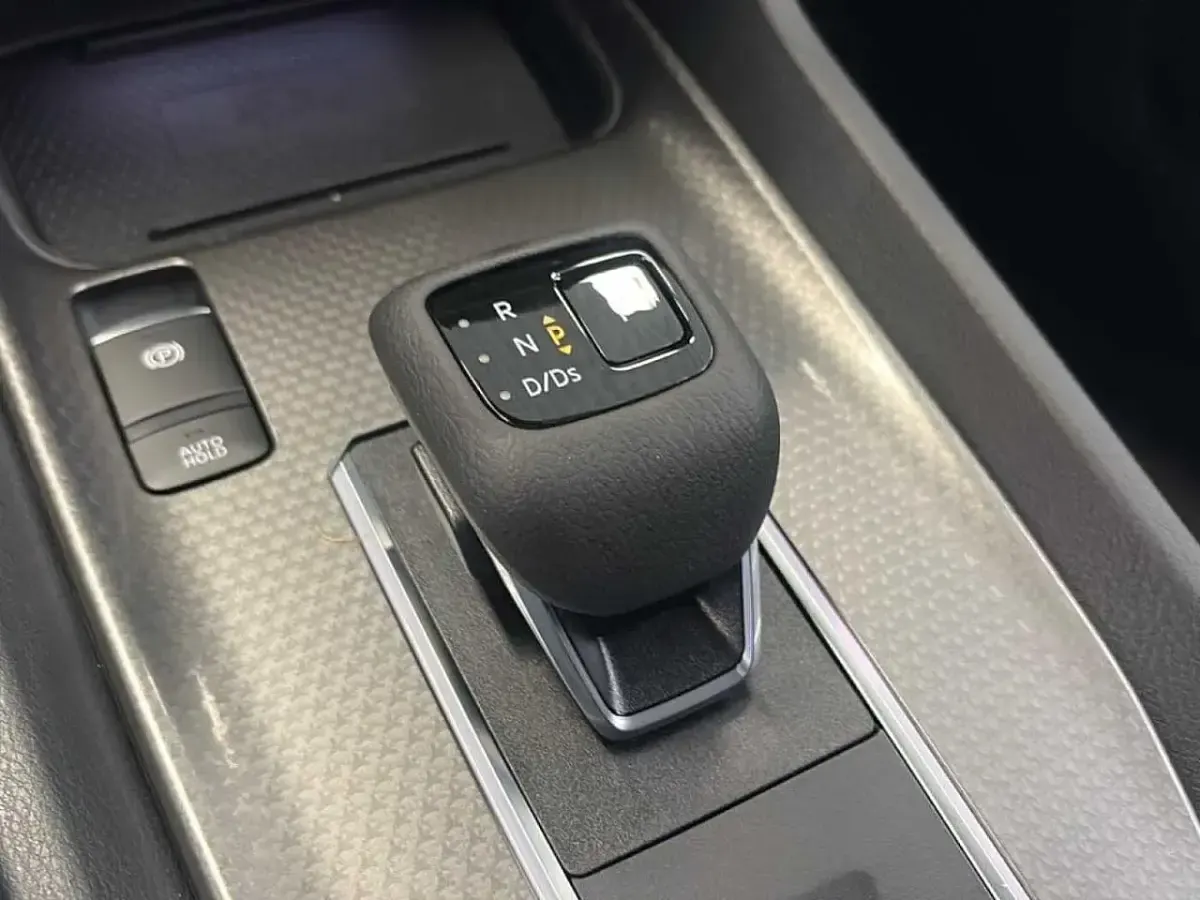 Nuova Nissan Qashqai N-Connecta 158 CV (116 kW) 2026 Grigio SUV