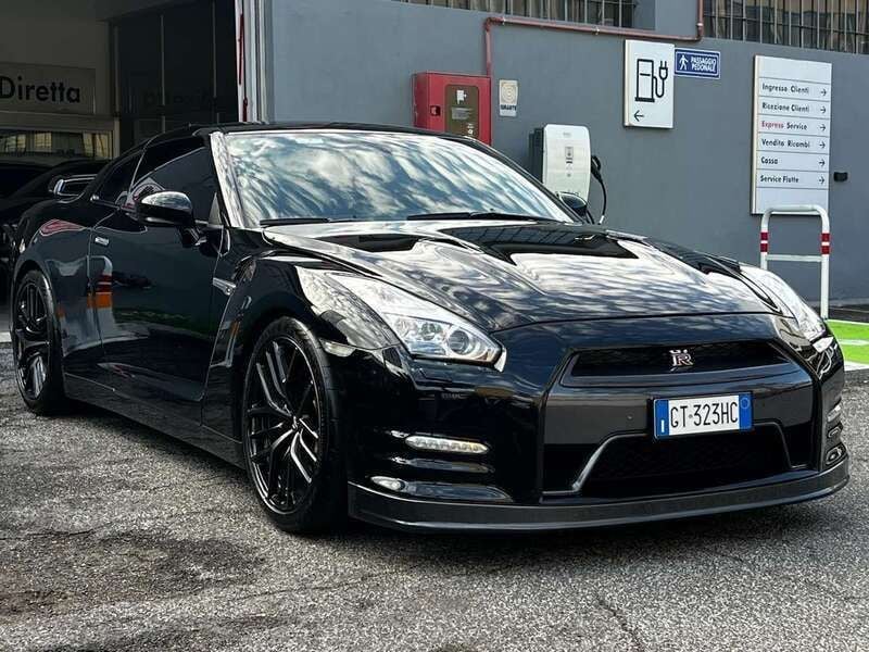 Usata 2014 Nissan GT-R Premium Edition 549 CV Coupé – 00157 Roma