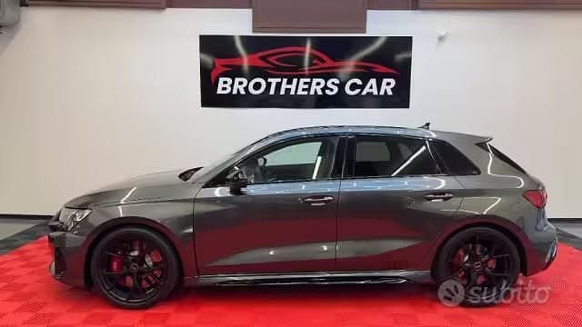 Usata Audi RS3 Ambiente 400 CV (294 kW) 2025 Grigio Berlina