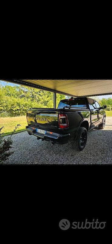 Usata RAM 1500 2022 Nero Pick-up