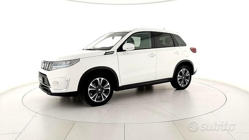 Usata Suzuki Vitara 114 CV (83 kW) 2022 Bianco SUV