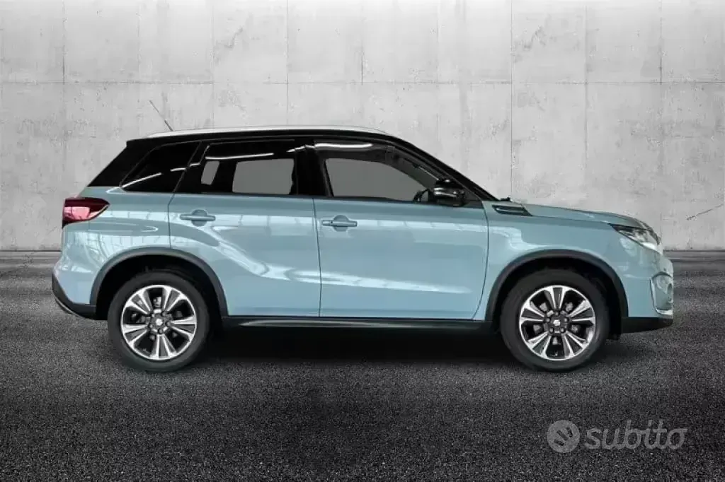 Usata Suzuki Vitara 129 CV (94 kW) 2021 Bluazzurro SUV