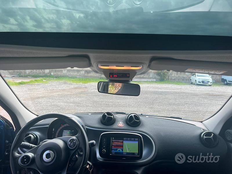Usata Smart ForFour Prime 90 CV (66 kW) 2016 Blu Utilitaria