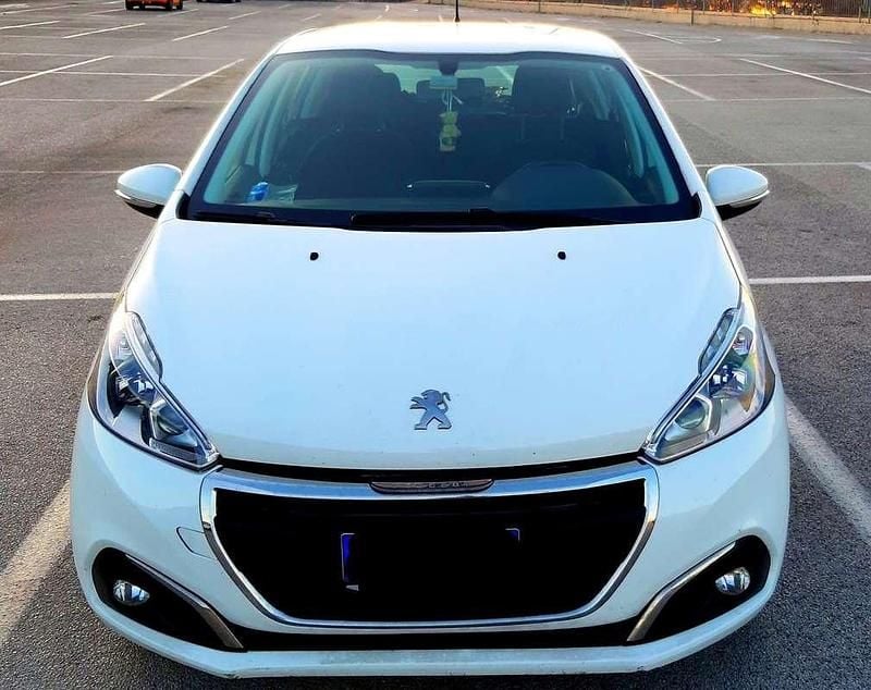 Usata Peugeot 208 Active 82 CV (60 kW) 2017 Utilitaria