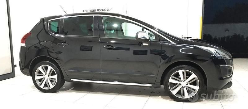 Usata Peugeot 3008 Allure 120 CV (88 kW) 2016 Nero SUV