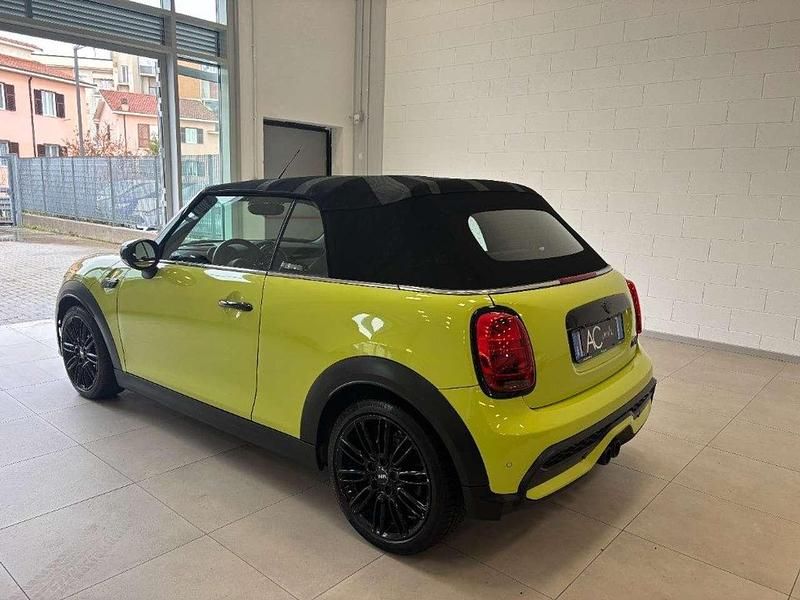 Usata Mini Cooper Cabriolet 178 CV (130 kW) 2021 Giallo Cabrio