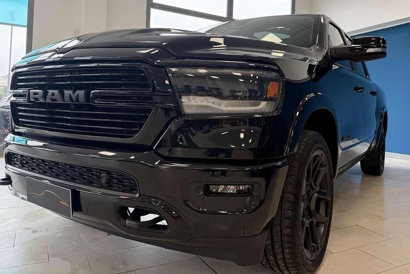 Usata RAM 1500 401 CV (294 kW) 2022 Nero Pick-up