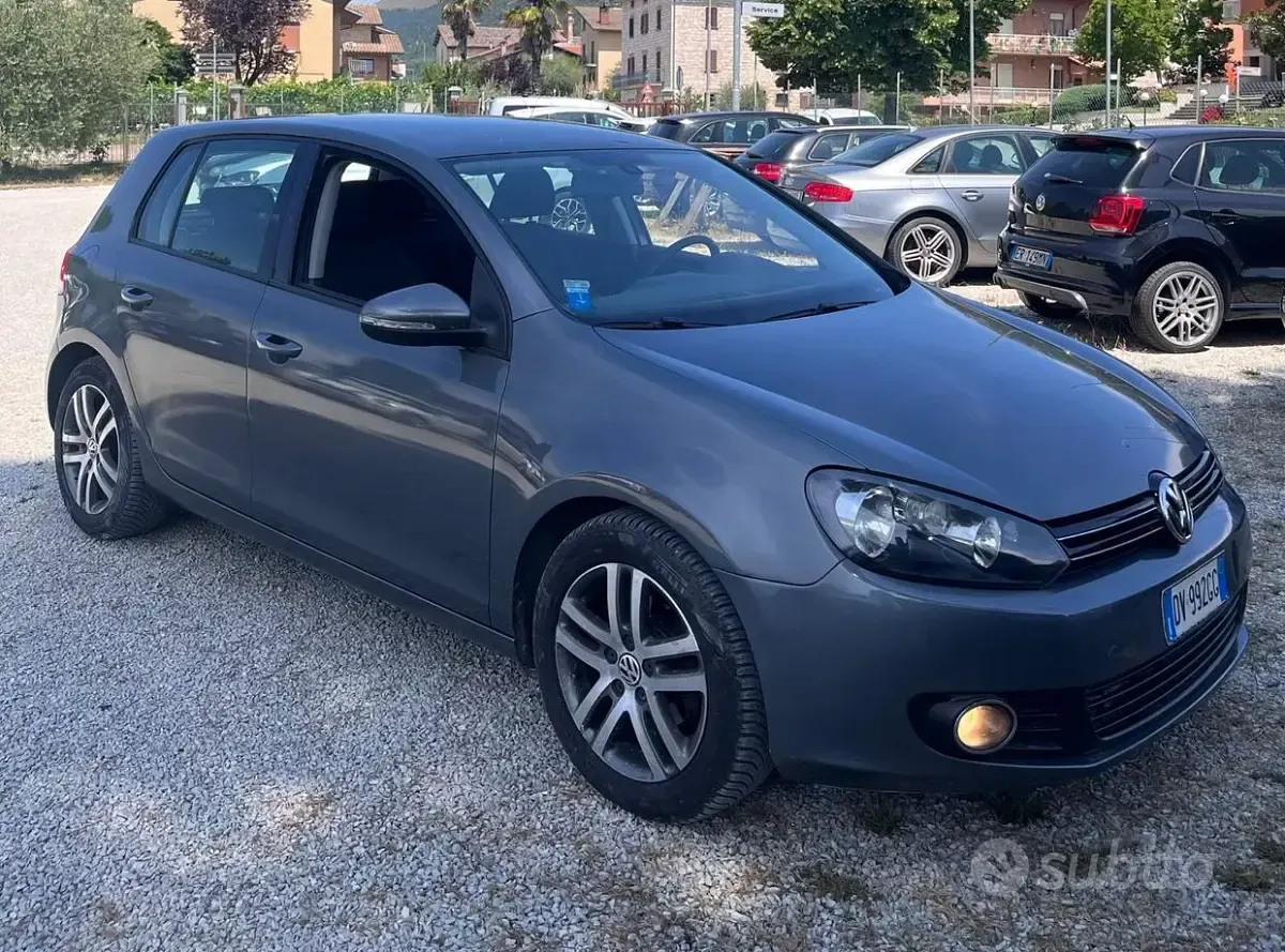 Usata VW Golf VI 110 CV (80 kW) 2009 Grigio Utilitaria