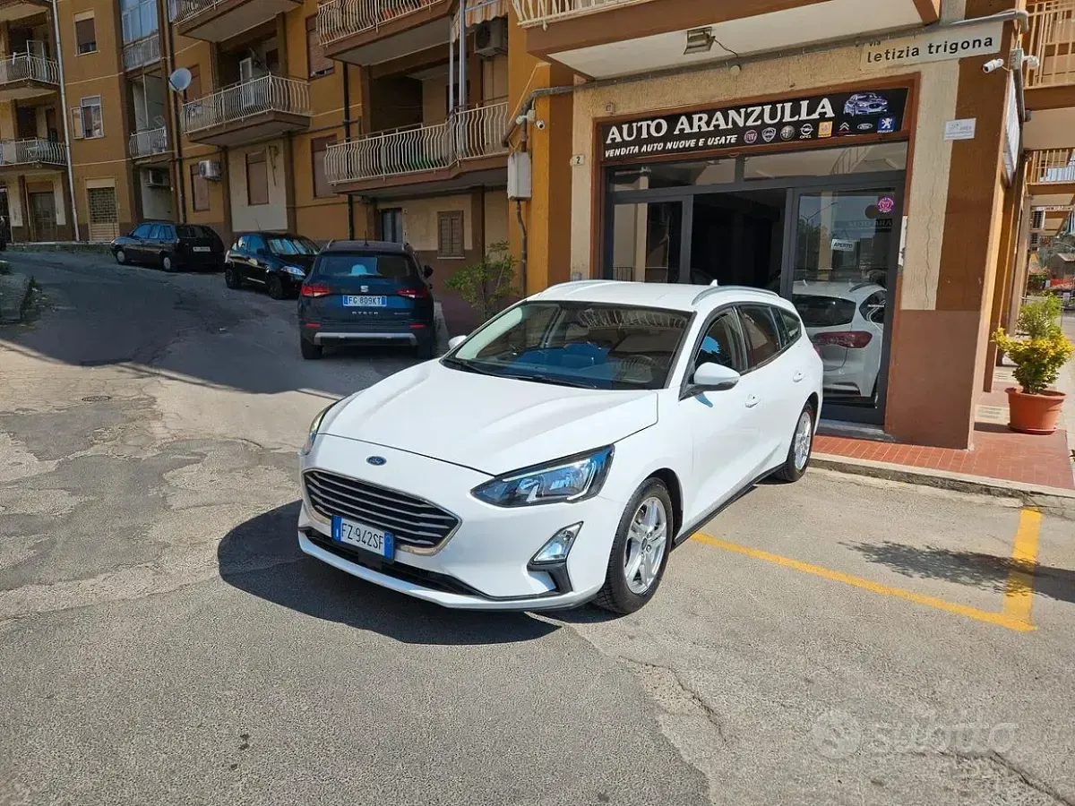 Usado Ford Focus 120 HP (88 kW) 2019 Branco Carrinha