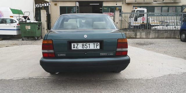 Usata Lancia Thema 181 CV (133 kW) 1988 Grigio Berlina