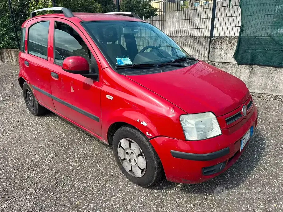 Usata Fiat Panda Dynamic 69 CV (50 kW) 2010 Rosso Utilitaria