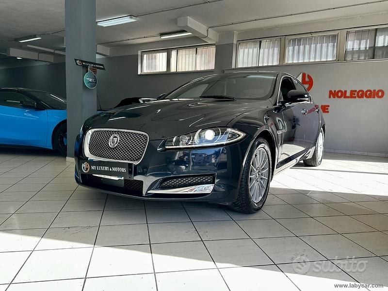 Usata Jaguar XF Luxury 163 CV (119 kW) 2012 Other Berlina