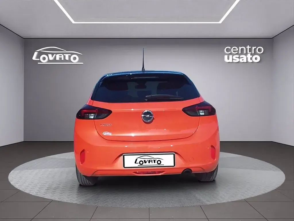 Usata Opel Corsa Elegance 102 CV (75 kW) 2023 Arancione Utilitaria