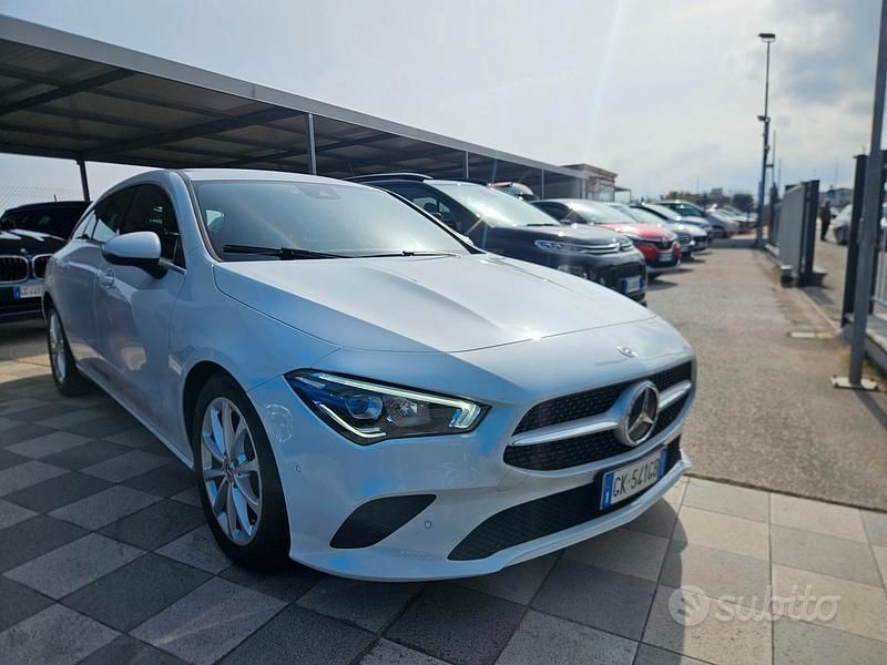 Usata Mercedes CLA200 Shooting Brake Executive 150 CV (110 kW) 2022 Bianco Station wagon