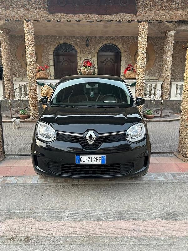 Usata Renault Twingo Urban Night 65 CV (47 kW) 2021 Nero Utilitaria
