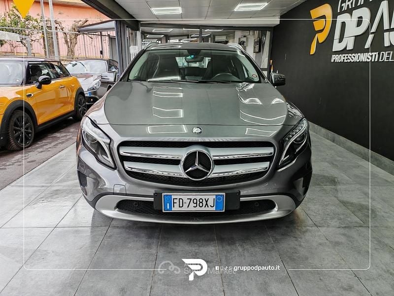 Usata Mercedes GLA200 136 CV (100 kW) 2014 Grigio SUV