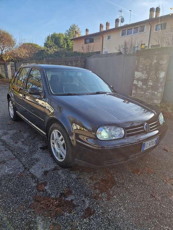 Usata VW Golf IV 110 CV (80 kW) 2001 Berlina