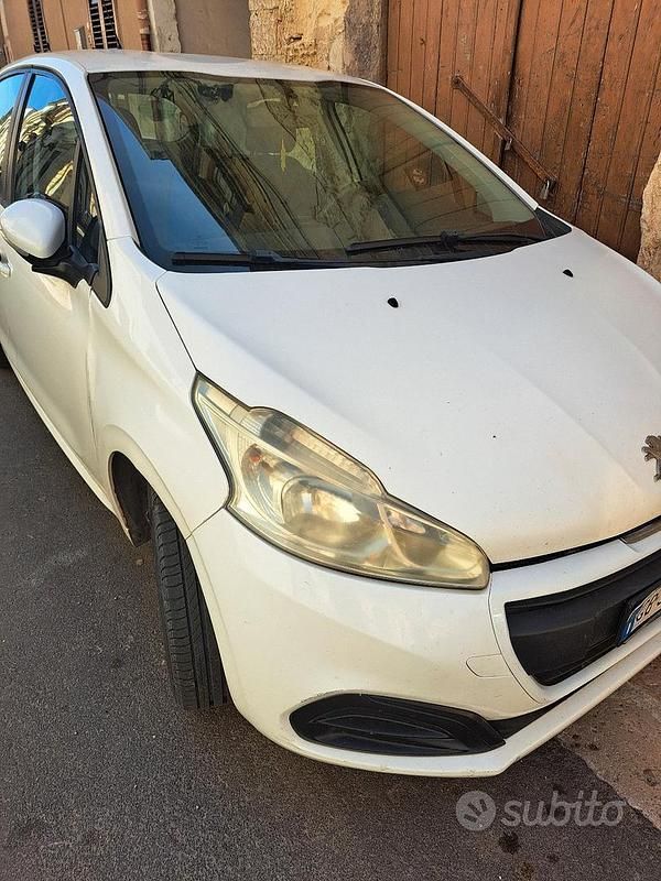 Usata Peugeot 208 2016 Utilitaria