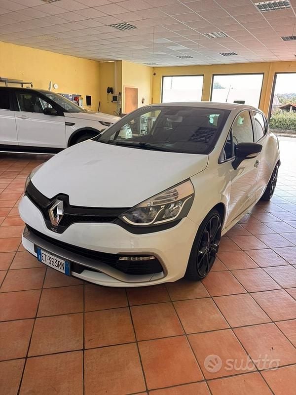 Usata Renault Clio R.S. R.S. 200 CV (147 kW) 2014 Bianco Utilitaria