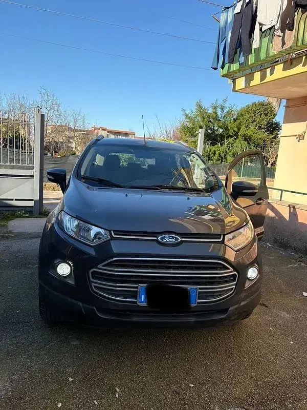 Usata Ford Ecosport Sport 125 CV (91 kW) 2016 Grigio SUV